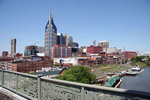300px-Nashville-foot-bridge.jpg